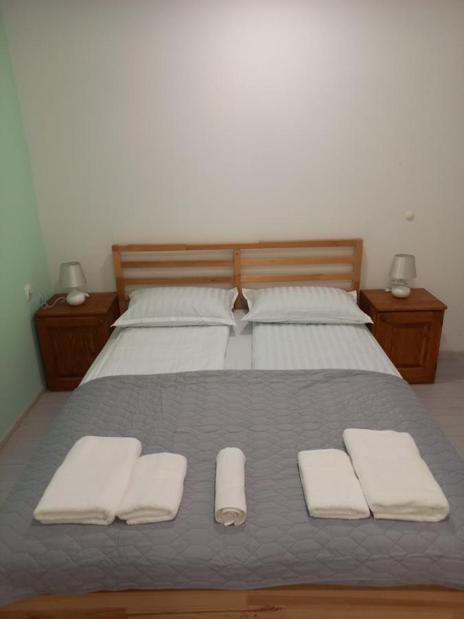 Oskar Amphitheater Apartments And Rooms With Free Parking Pula Kamer foto